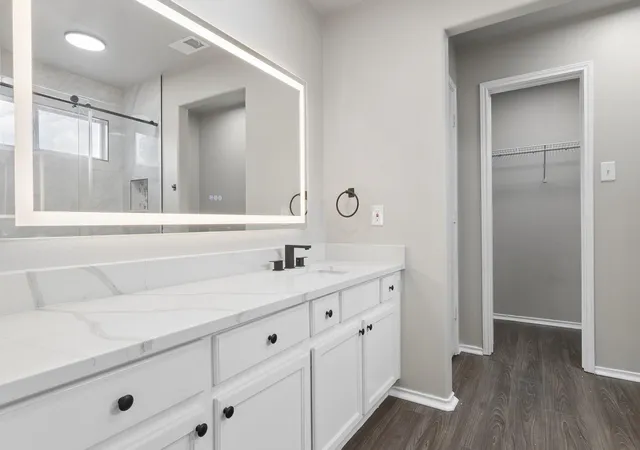 Photo 3 of Sale Pending at 14211 Brunswick Point Ln, Houston, TX 77047 | MLS# 49512533 | Listing updated on 2026-09-10