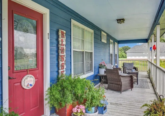 Photo 3 of Single family home for sale at 1226 Frontier Trl, Angleton, TX 77515 | MLS# 60083823 | Listing updated on 2026-09-21