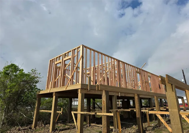 6th image of 311 21st St, Dickinson, TX 77539 | MLS# 22452561