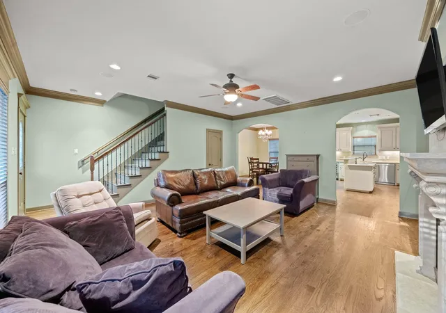 Photo 4 of Single family home for sale at 1106 W 18th Street #A, Houston, TX 77008 | MLS# 13161796 | Listing updated on 2026-08-18