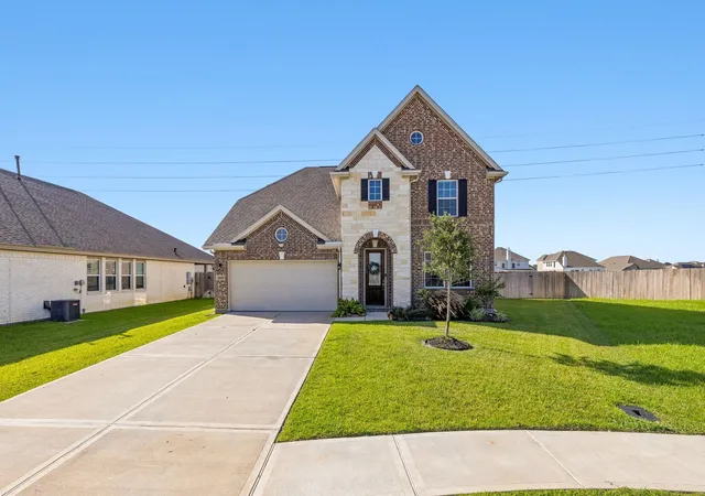 2nd image of 14047 S River Dr, Baytown, TX 77523 | MLS# 7627237