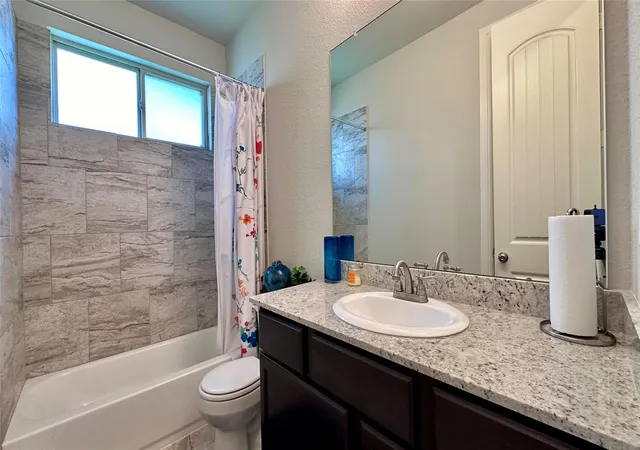 5th image of 2813 Bernadino Dr, Texas City, TX 77591 | MLS# 55861812