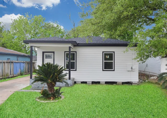 1st image of 5621 Tommye St, Houston, TX 77028 | MLS# 39976957