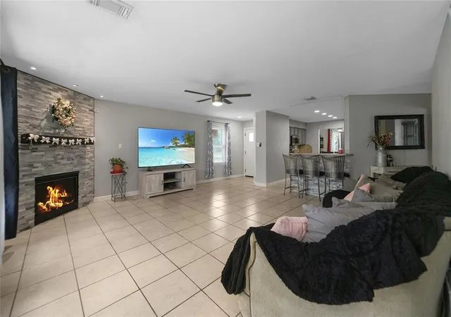 Photo 3 of Single family home for sale at 7227 Foxvista Ln, Humble, TX 77338 | MLS# 3587912 | Listing updated on 2026-07-20
