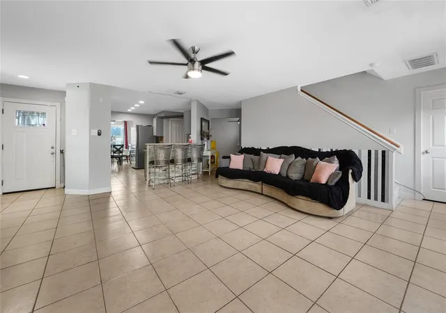 Photo 4 of Single family home for sale at 7227 Foxvista Ln, Humble, TX 77338 | MLS# 3587912 | Listing updated on 2026-07-20