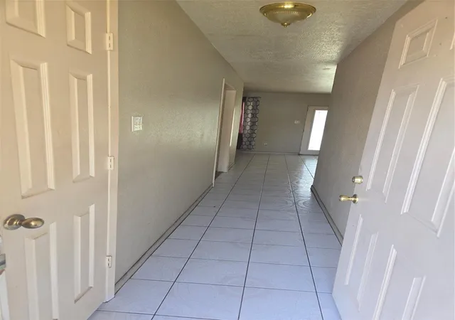 Photo 3 of Sale Pending at 4814 Tidewater Dr, Houston, TX 77045 | MLS# 20355191 | Listing updated on 2026-09-07