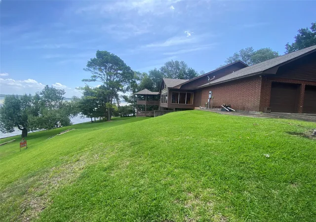 3rd image of 22365 La Jolla Ct, Huntsville, TX 77320 | MLS# 96499338