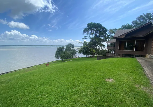 4th image of 22365 La Jolla Ct, Huntsville, TX 77320 | MLS# 96499338