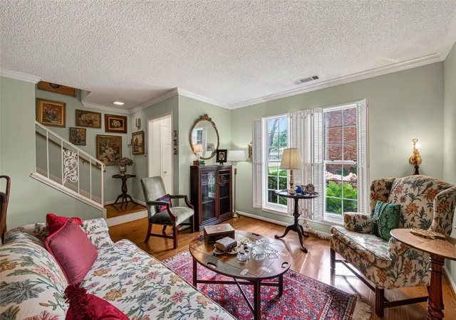 Photo 4 of Townhouse for sale at 14191 Misty Meadow Ln, Houston, TX 77079 | MLS# 45820853 | Listing updated on 2026-09-19