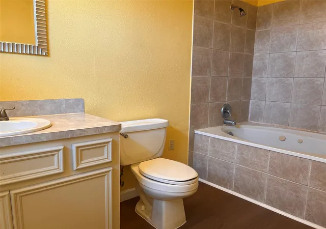 4th image of 1305 Vista Rd, Pasadena, TX 77504 | MLS# 74250257