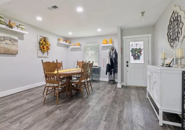 Photo 4 of Single family home for sale at 2865 County Rd 936a, Alvin, TX 77511 | MLS# 58192726 | Listing updated on 2026-09-18