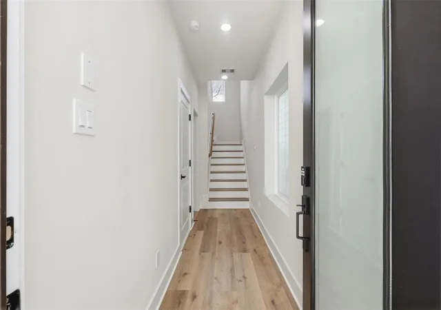 4th image of 9405 Hammerly Blvd #C, Houston, TX 77080 | MLS# 10275702