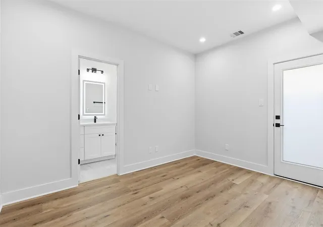 5th image of 9405 Hammerly Blvd #C, Houston, TX 77080 | MLS# 10275702