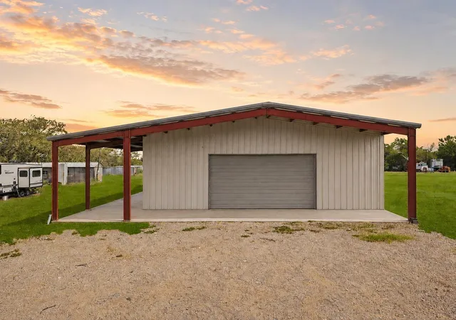 1st image of 600 County Road 504, Flatonia, TX 78941 | MLS# 15641334