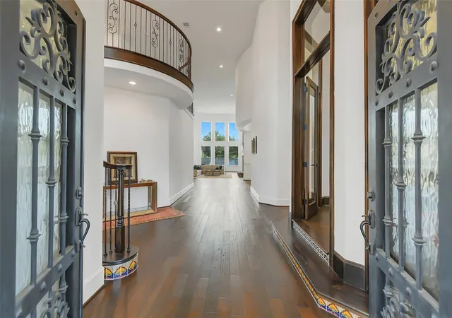 Photo 3 of Single family home for sale at 27711 Stonehurst Ln, Katy, TX 77494 | MLS# 22345082 | Listing updated on 2026-08-28