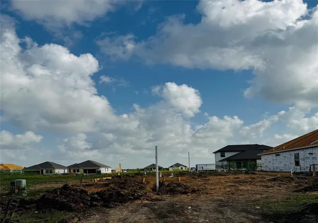 Photo 4 of Single family home for sale at 12130 Harrington Gate Dr, Texas City, TX 77591 | MLS# 19674053 | Listing updated on 2026-09-27