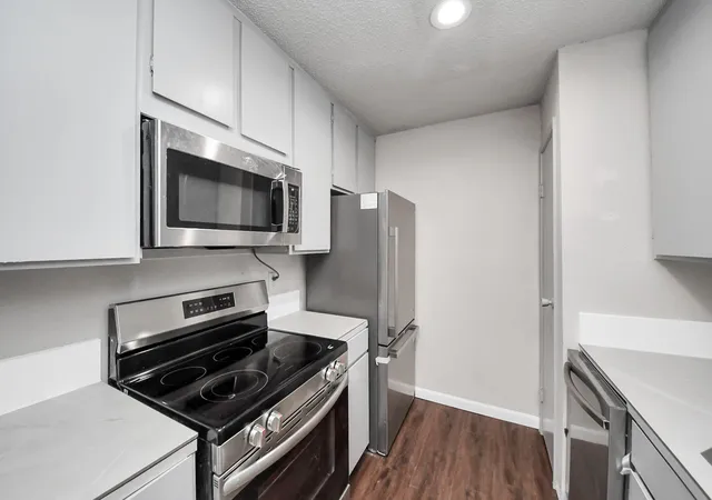 Listing Photo 1 - Condo for sale in building located at 10051 Westpark Dr, Houston, TX 77042 - Unit #272