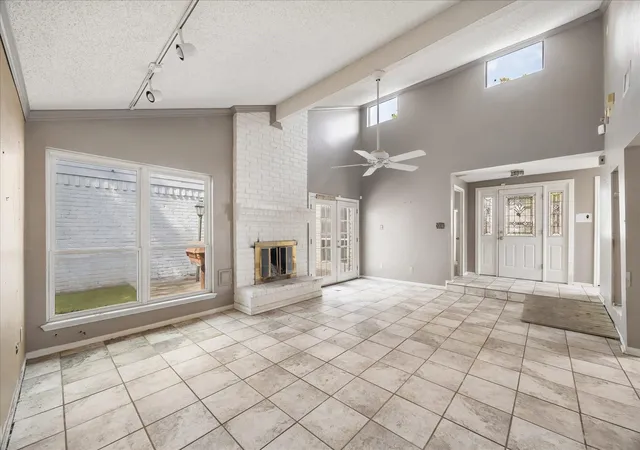 Photo 3 of Single family home for sale at 4226 Willow Beach Dr, Houston, TX 77072 | MLS# 69989588 | Listing updated on 2026-08-27
