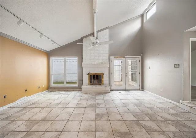 Photo 3 of Single family home for sale at 4226 Willow Beach Dr, Houston, TX 77072 | MLS# 69989588 | Listing updated on 2026-08-27