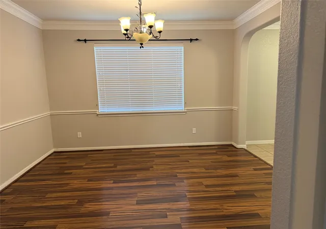 2nd image of 6182 Newcastle Ln, League City, TX 77573 | MLS# 58889438