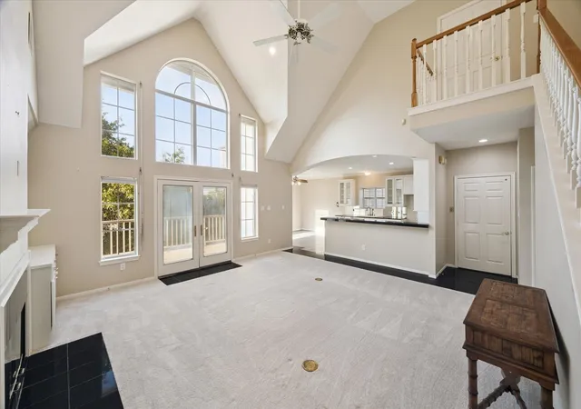 Photo 3 of Single family home for sale at 422 Bay Colony Dr, La Porte, TX 77571 | MLS# 16104237 | Listing updated on 2026-09-02