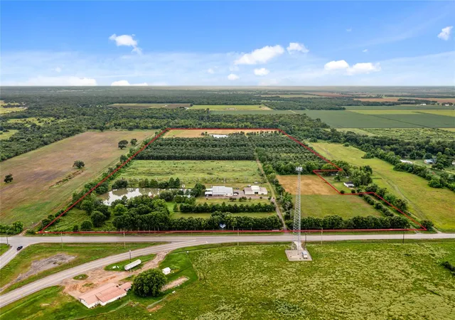Homes for sale in Damon, TX | 23111 Fm 1462 Rd, Damon, TX 77430 | MLS# 5423053