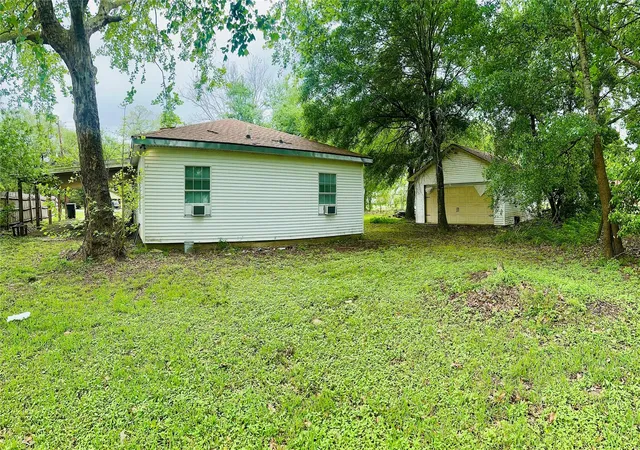 Photo 4 of Single family home for sale at 6115 Jade Ave, Port Arthur, TX 77640 | MLS# 89259587 | Listing updated on 2026-09-23