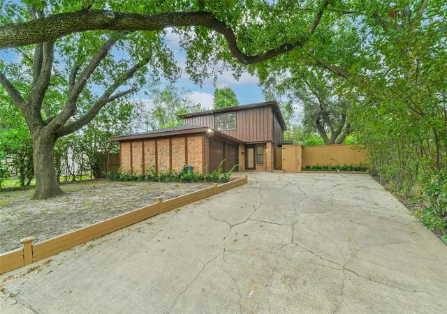 Photo 1 of Single family home for sale at 3111 Rockyridge Dr, Houston, TX 77063 | MLS# 12587021 | Listing updated on 2026-08-21