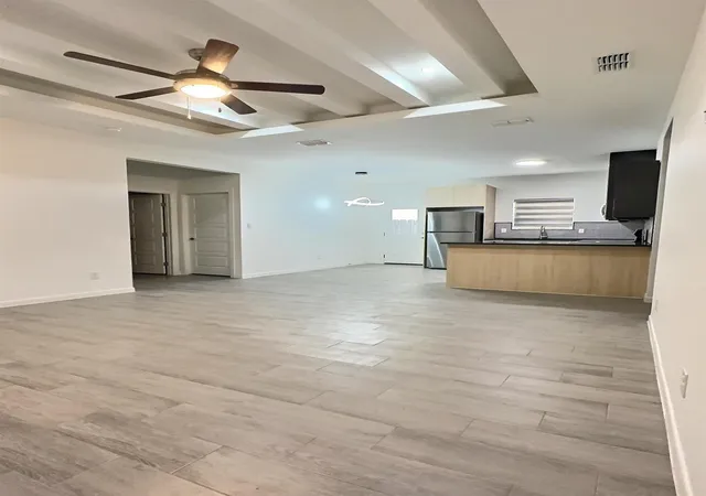 Listing Photo 4 - Condo for sale in building located at 3912 Ventura Ave, McAllen, TX 78504