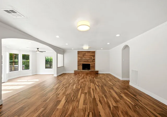 5th image of 4425 Burditt St, Santa Fe, TX 77510 | MLS# 62846843