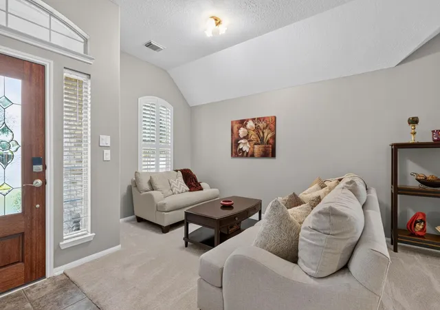 Photo 4 of Single family home for sale at 2410 Avalon Tr Ln, Pearland, TX 77581 | MLS# 22178584 | Listing updated on 2026-08-03