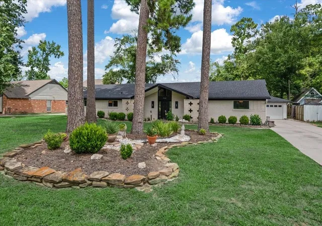 Photo 1 of Sale Pending at 25402 Spring Ridge Dr, Spring, TX 77386 | MLS# 67784595 | Listing updated on 2026-09-17