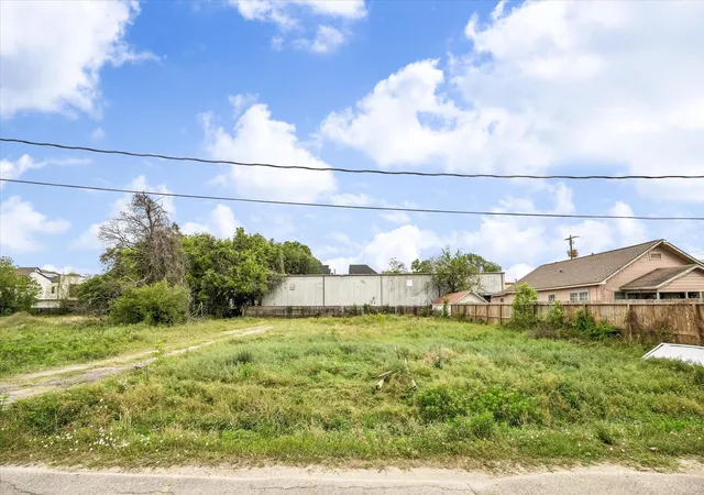 1st image of 714 Curtin St, Houston, TX 77018 | MLS# 23320181