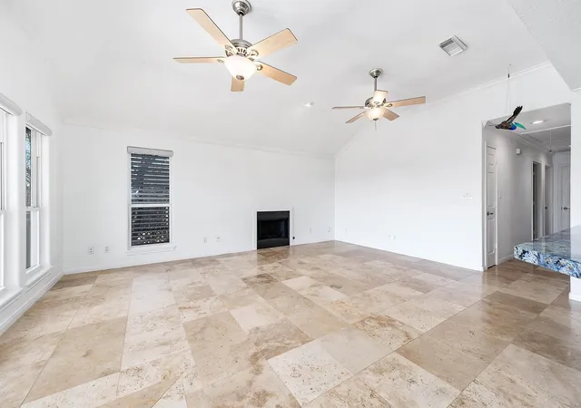 Photo 3 of Single family home for sale at 837 Marlin St, Hitchcock, TX 77563 | MLS# 22191699 | Listing updated on 2026-09-06