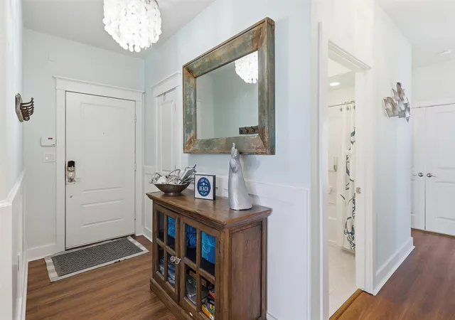 Listing Photo 4 - Condo for sale in building located at 4241 Pointe W Dr, Galveston, TX 77554 - Unit #301