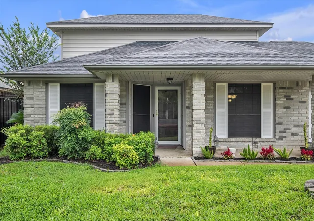 Photo 3 of Sale Pending at 1315 Three Forks Dr, Katy, TX 77450 | MLS# 67105347 | Listing updated on 2026-09-19