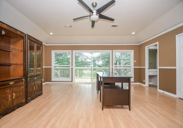 2nd image of 1518 Plantation Dr, Richmond, TX 77406 | MLS# 73753825