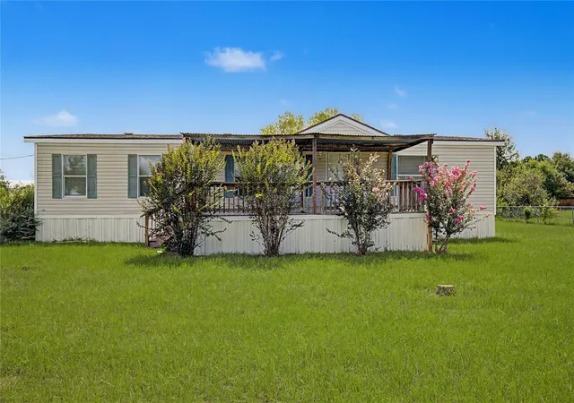 1st image of 16 Victoria Wy, Huntsville, TX 77320 | MLS# 30701278