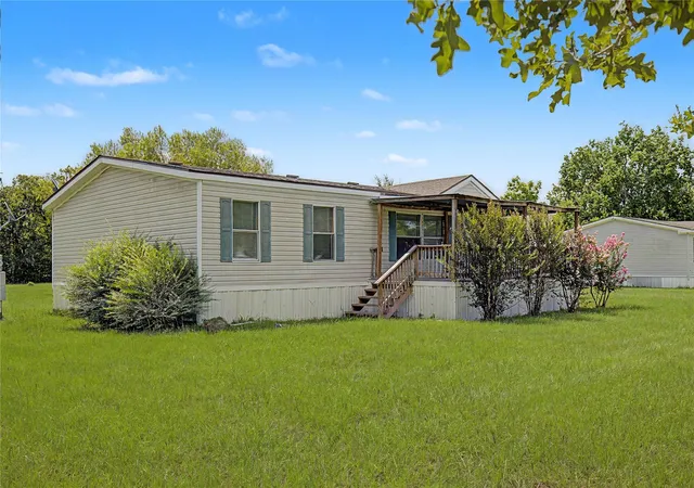 3rd image of 16 Victoria Wy, Huntsville, TX 77320 | MLS# 30701278