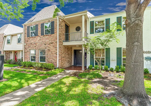 Photo 2 of Sale Pending at 14423 Still Meadow Dr, Houston, TX 77079 | MLS# 41912314 | Listing updated on 2026-09-22