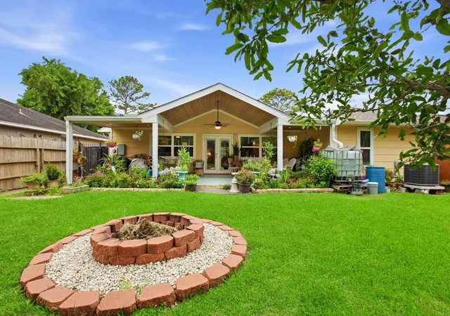 Homes for sale in Houston, TX | 3451 Golders Green Dr, Houston, TX 77082 | MLS# 97145934
