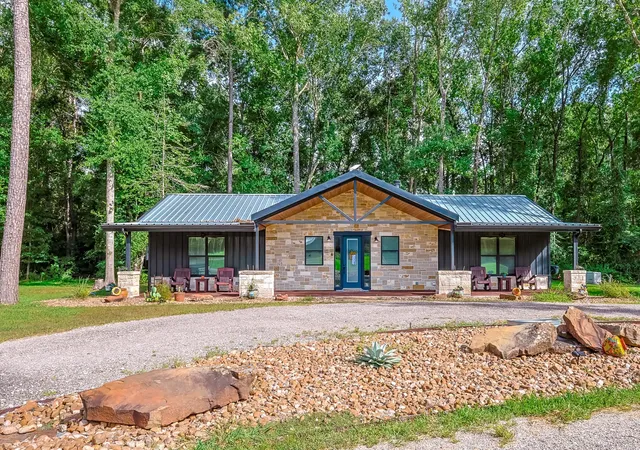 5th image of 6409 Medley Rd, New Waverly, TX 77358 | MLS# 41521106
