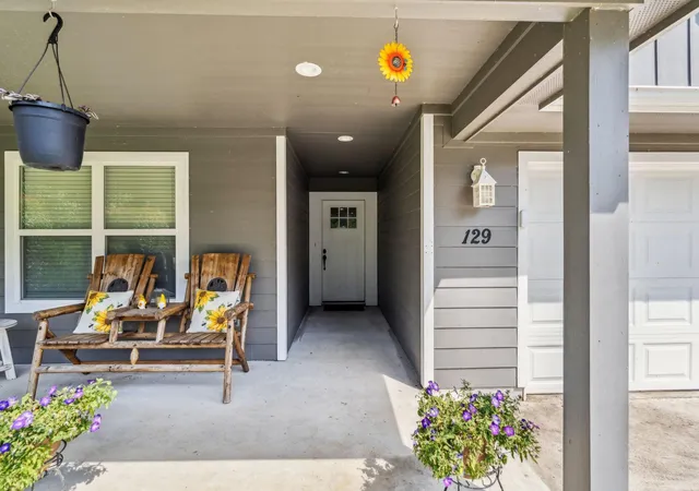 2nd image of 129 Bridgepoint, Onalaska, TX 77360 | MLS# 68896690