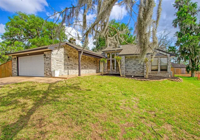 Homes for sale in West Columbia, TX | 339 Freeman Blvd, West Columbia, TX 77486 | MLS# 61755508