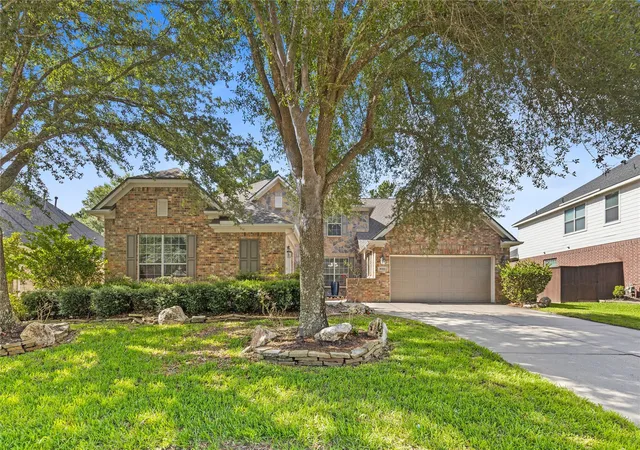 Homes for sale in Humble, TX | 10702 Winding Green Dr, Humble, TX 77338 | MLS# 82377201