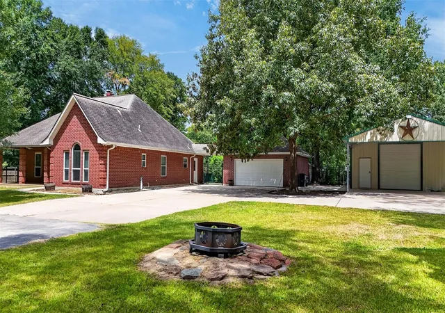 2nd image of 822 Sentinel Oaks, Pinehurst, TX 77362 | MLS# 69522714