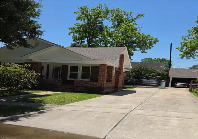 2nd image of 1430 Munger St, Houston, TX 77023 | MLS# 90140200