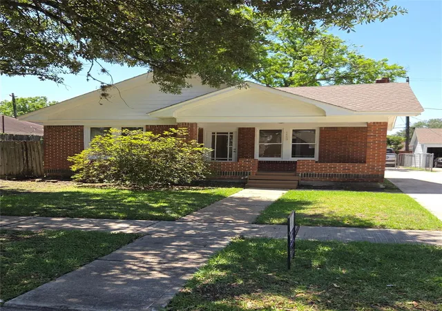 3rd image of 1430 Munger St, Houston, TX 77023 | MLS# 90140200