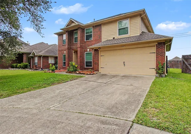 Homes for sale in Friendswood, TX | 16227 Affirmed Wy, Friendswood, TX 77546 | MLS# 65484001