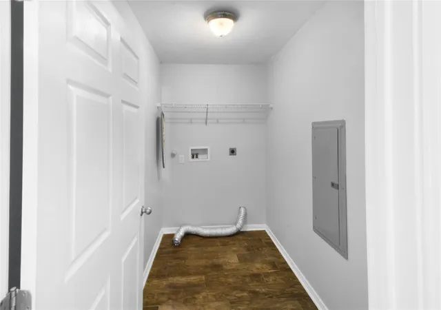 21st image of 320 10th St, Dickinson, TX 77539 | MLS# 71665840